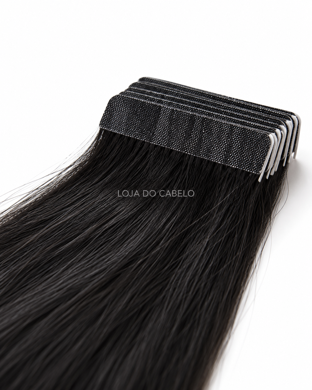 Cabelo com fita adesiva Tape-in: detalhe das bases de fixação